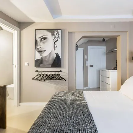 Castle Alfama Lägenhet