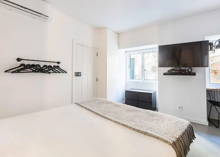 Castle Alfama Apartment *