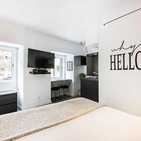 Castle Alfama アパート